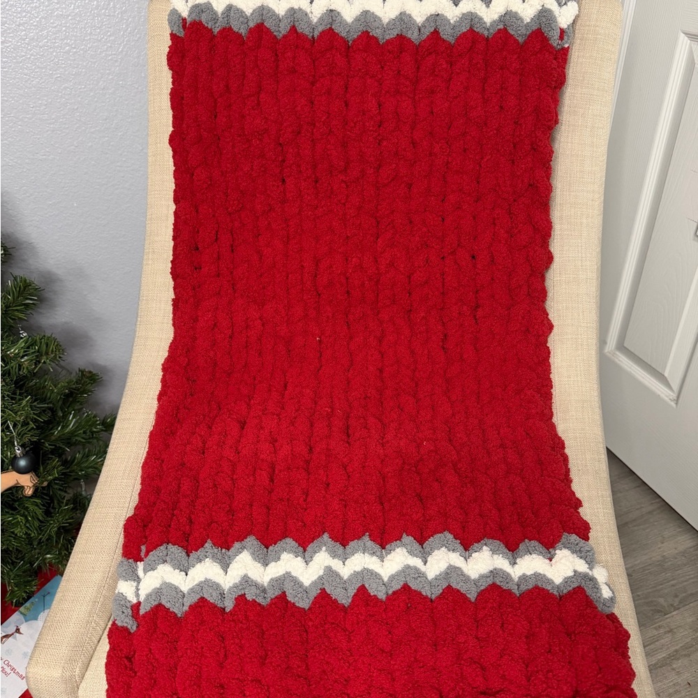 Cozy Red and Gray Knit Throw Blanket